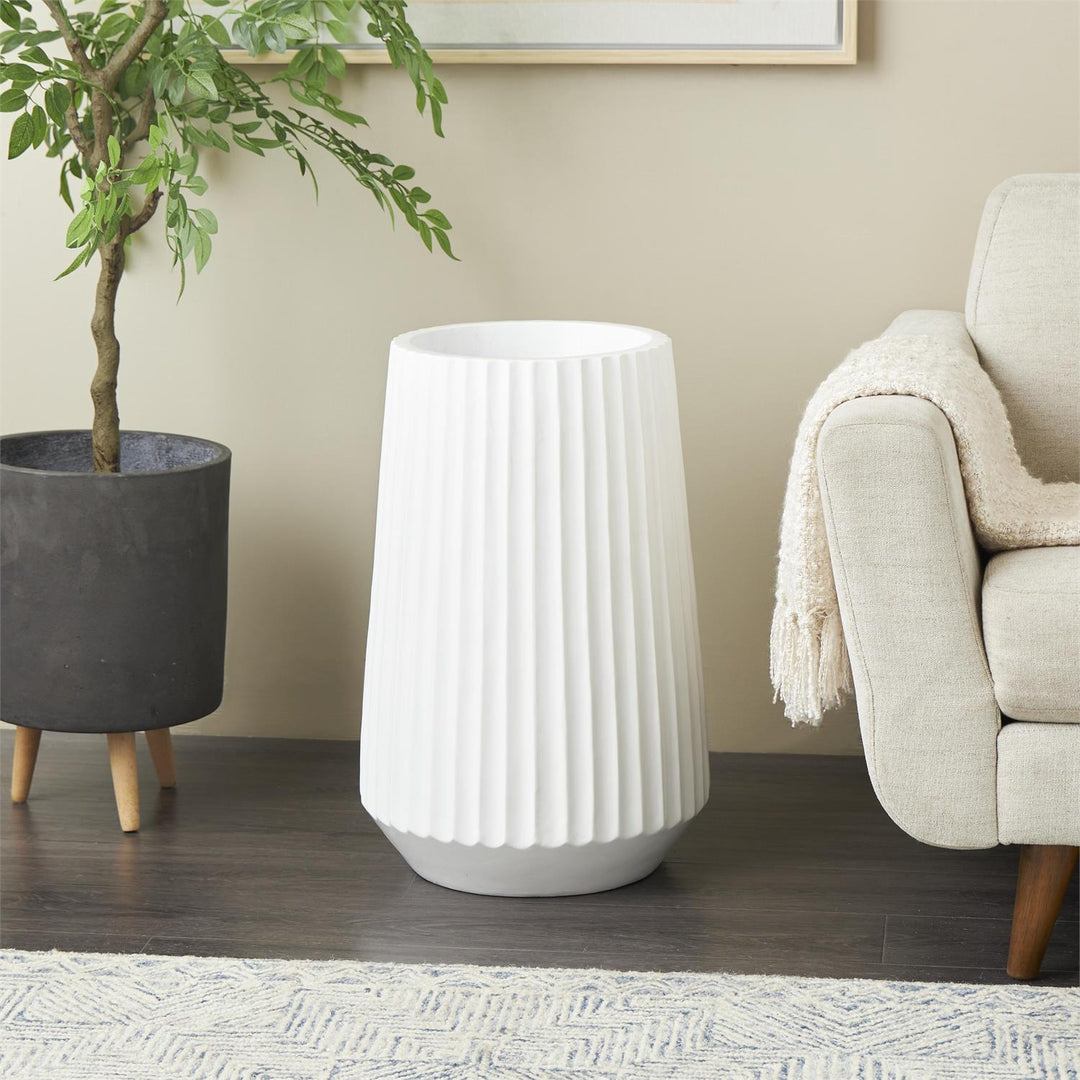 Jarron De Polireseina Decorativo 41Cm Ancho X 61Cm Alto X 0Cm Profundidad