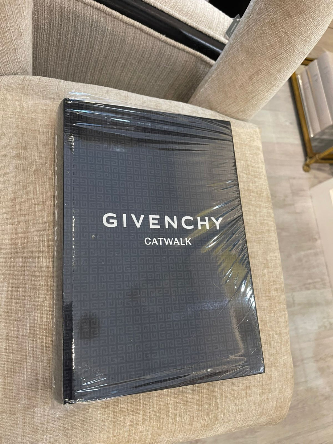 Givenchy Cl